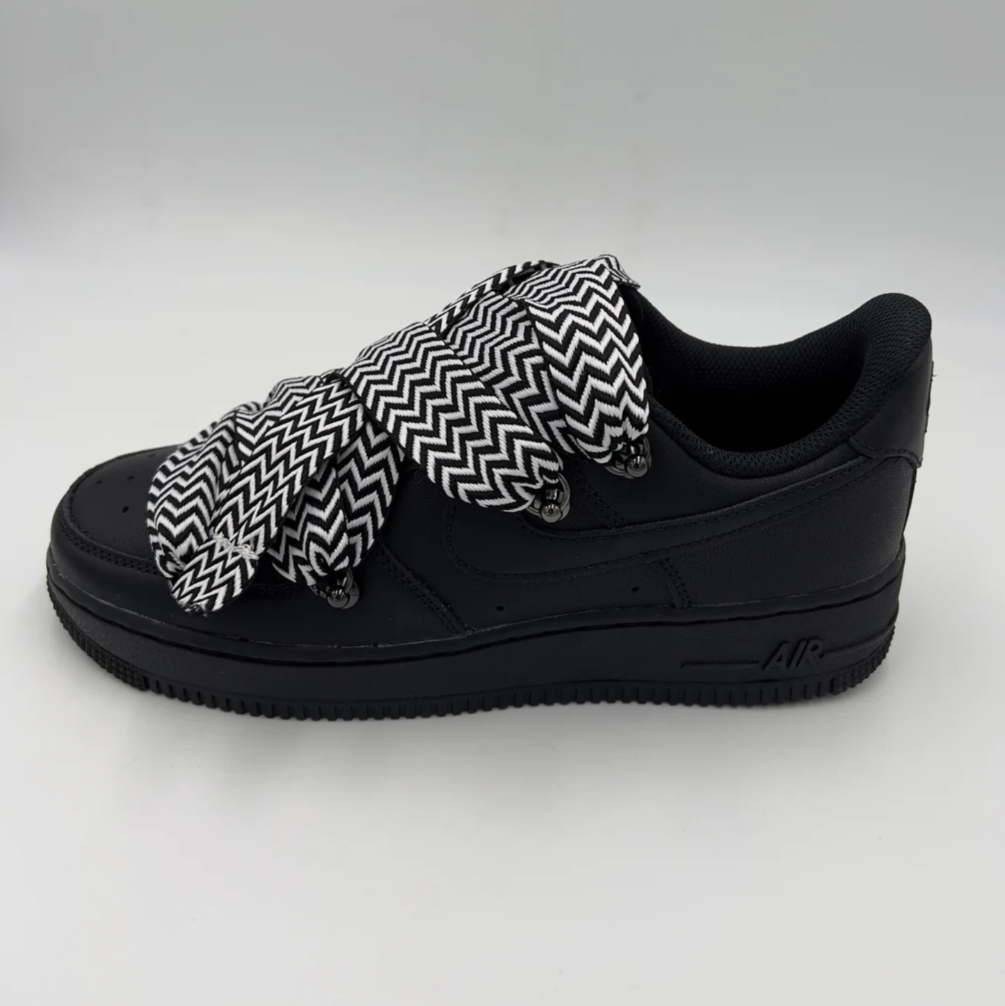 NIKE AIR FORCE 1 BLACK “LANVIN BLACK & WHITE”