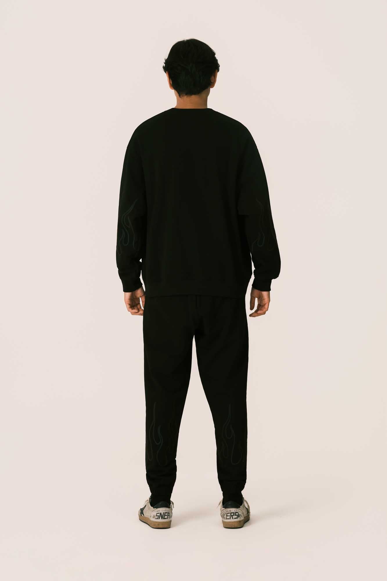 BLACK CREWNECK WITH RED FLAMES