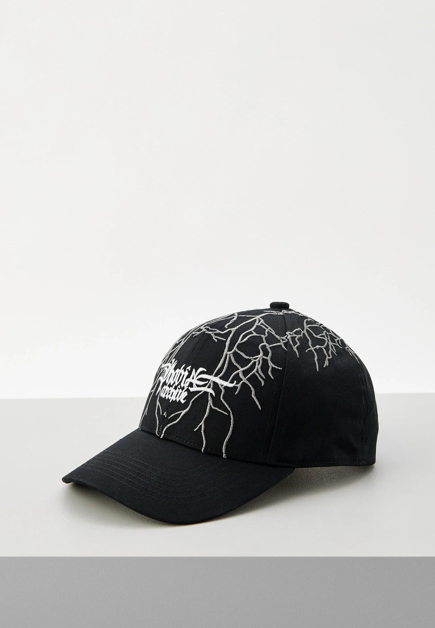 BLACK TRUCKER GRAY LIGHTNING