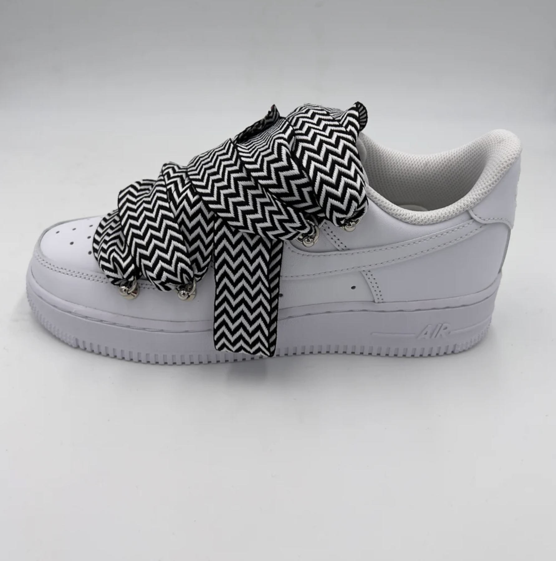 NIKE AIR FORCE 1 “LANVIN BLACK & WHITE