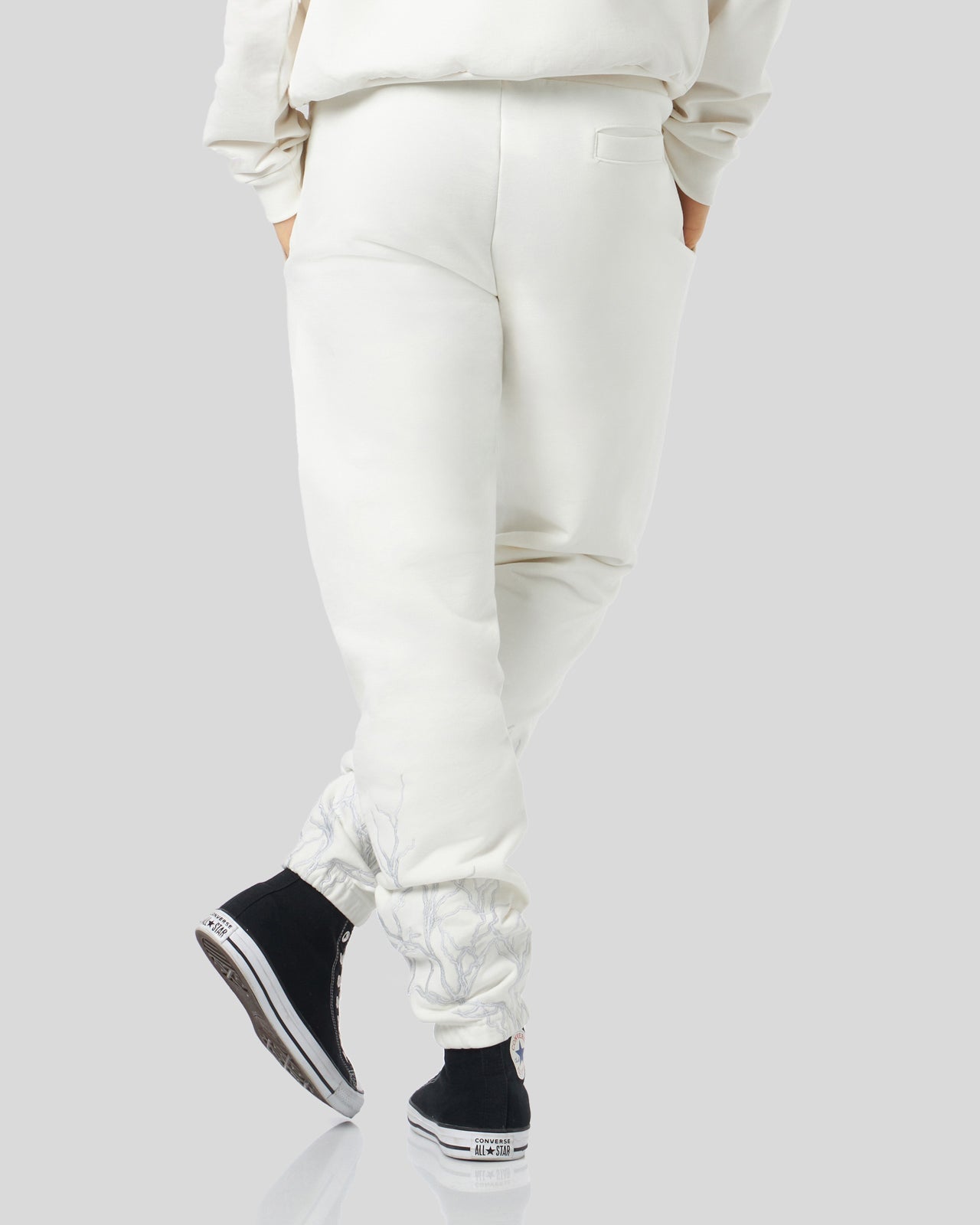 WHITE PANT WITH GREY EMBROIDERY LIGHTNING