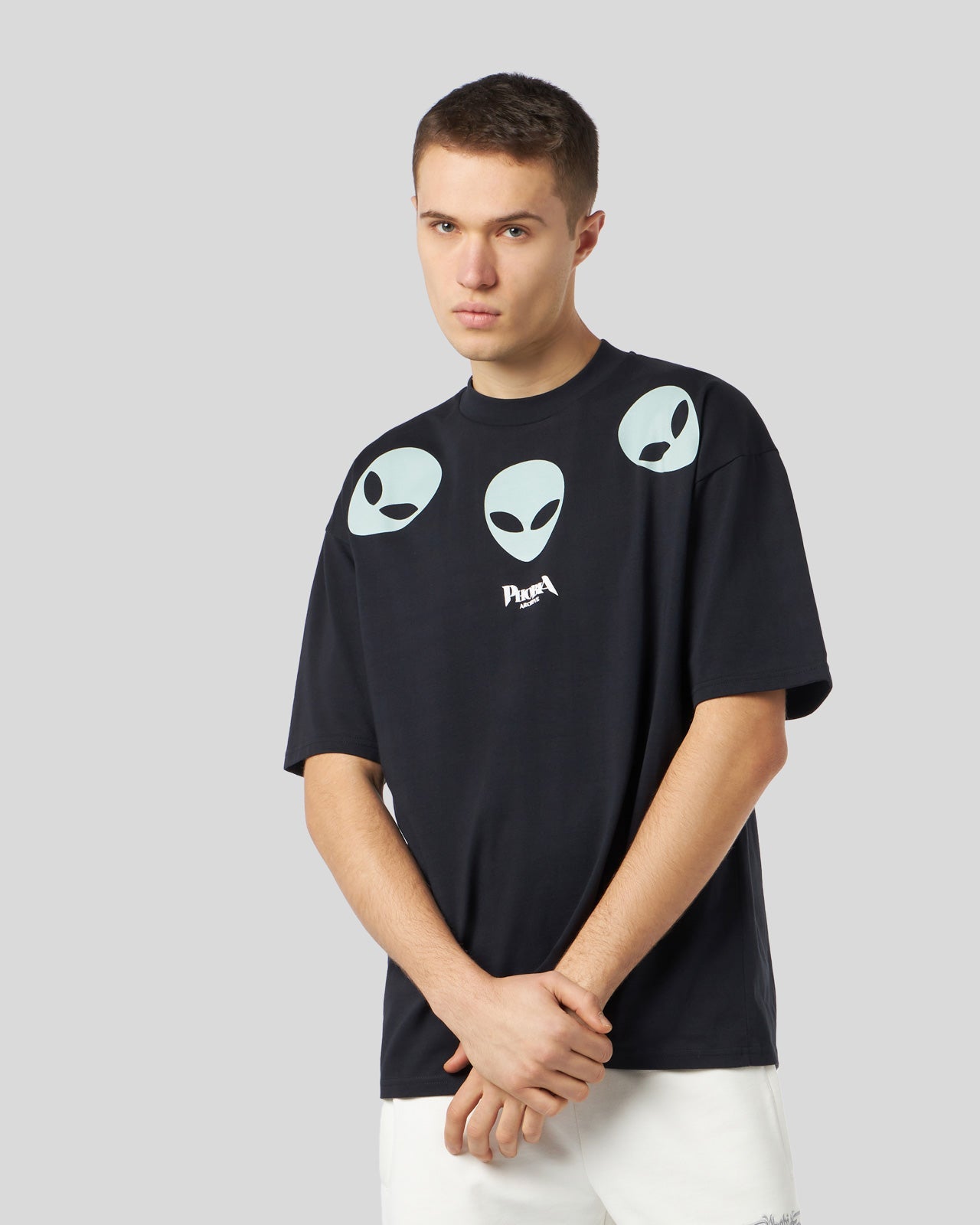 BLACK T-SHIRT WITH GLOW IN THE DARK TRIPLE ALIEN PRINT
