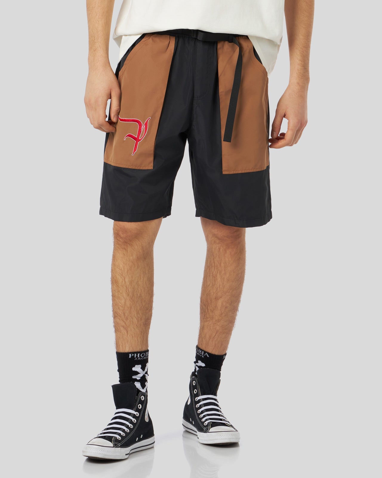 BLACK CARGO SHORTS WITH EMBROIDERED GOTIC P
