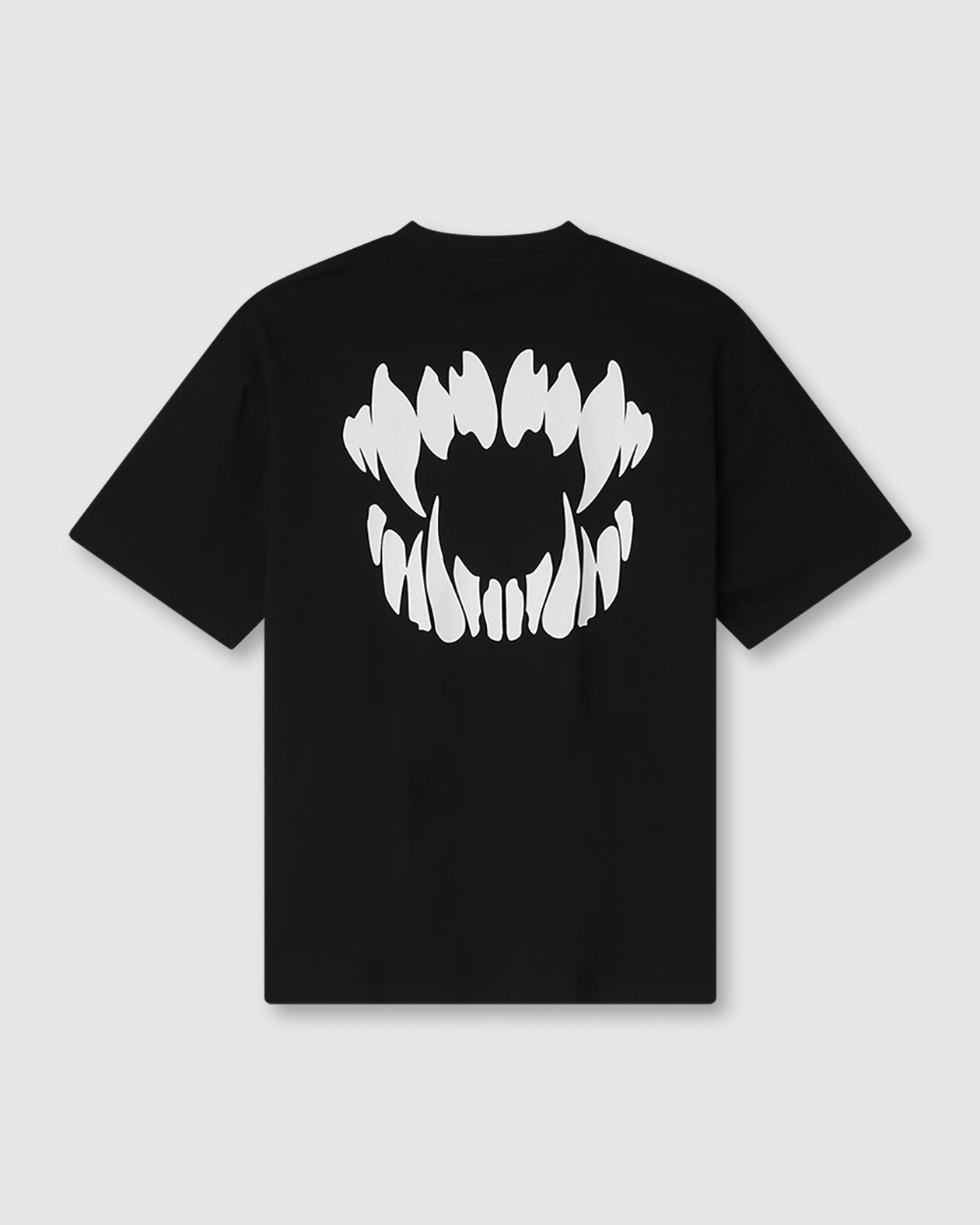 BLACK T-SHIRT WITH WHITE MOUTH PRINT