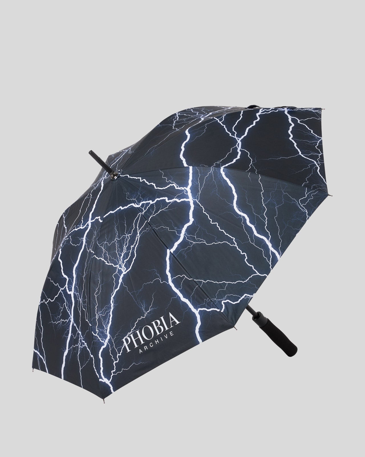 BLACK UMBRELLA WITH LIGHTNING AND LOGO PRINT