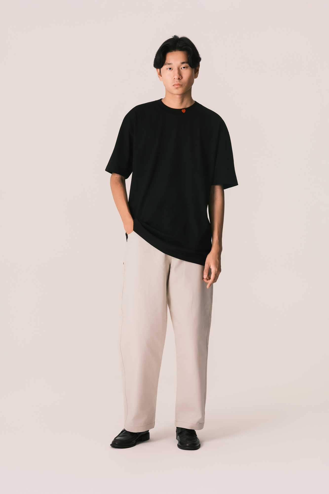 BLACK TEE WITH EMBROIDERED FULL HEART