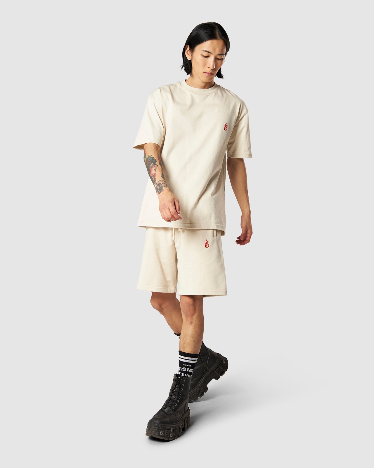 EMBROIDERED FLAME SHORTS