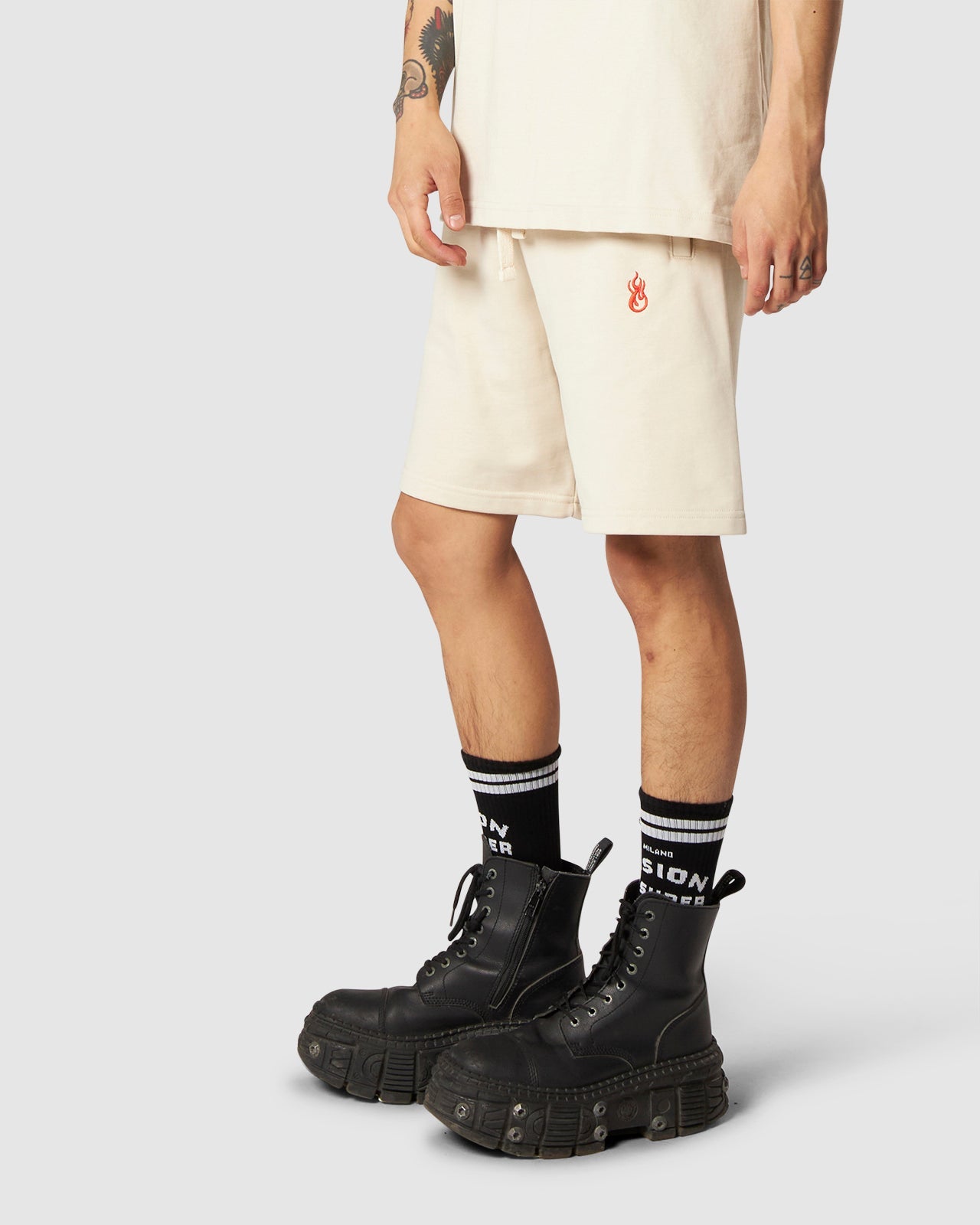 EMBROIDERED FLAME SHORTS