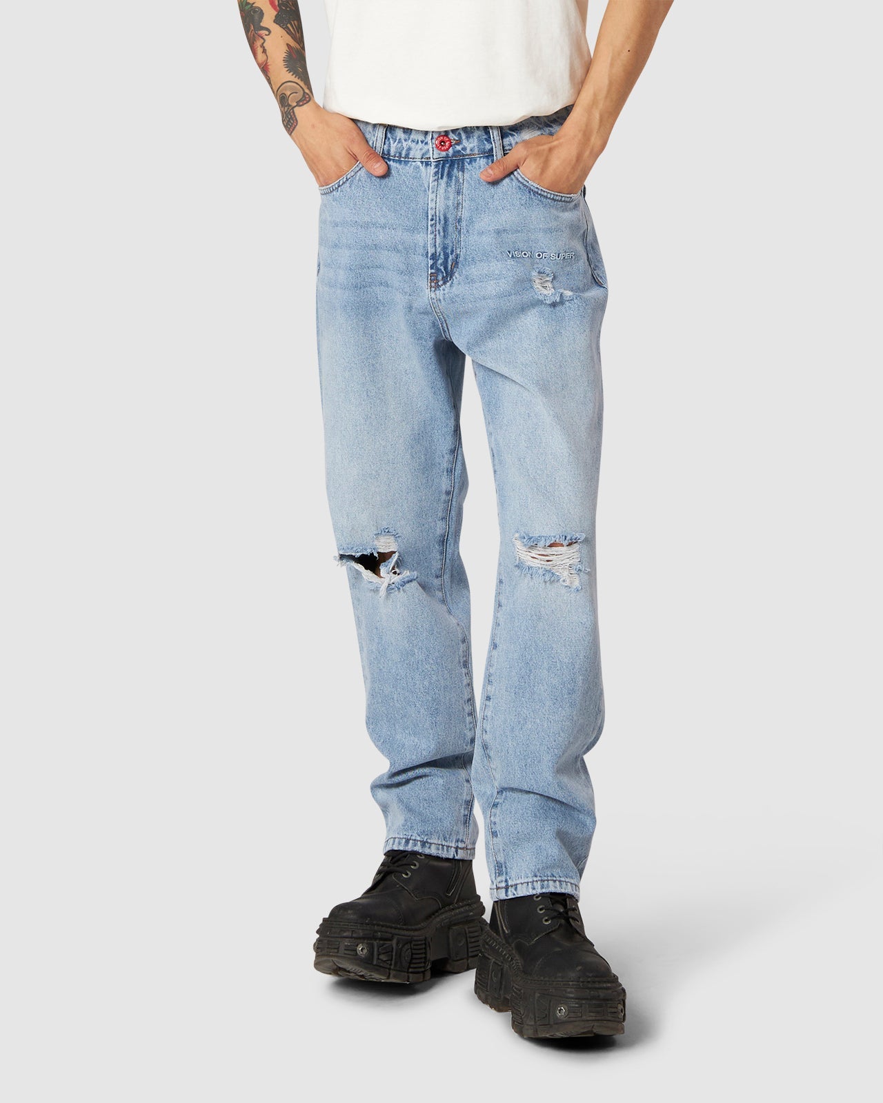 DESTROYED DENIM