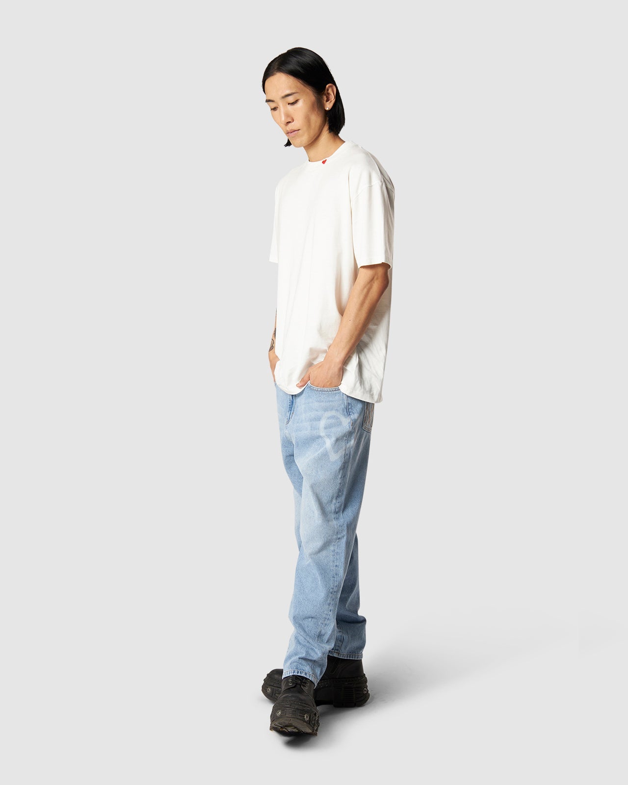 HEART LASER PRINT DENIM