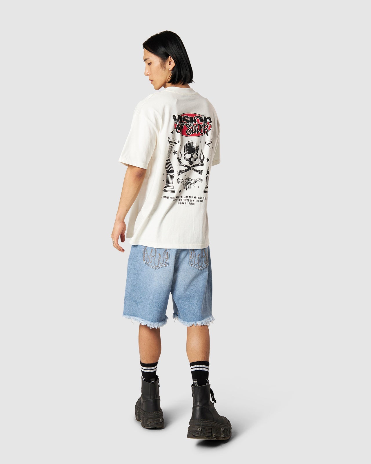 BREAKING VISION T-SHIRT