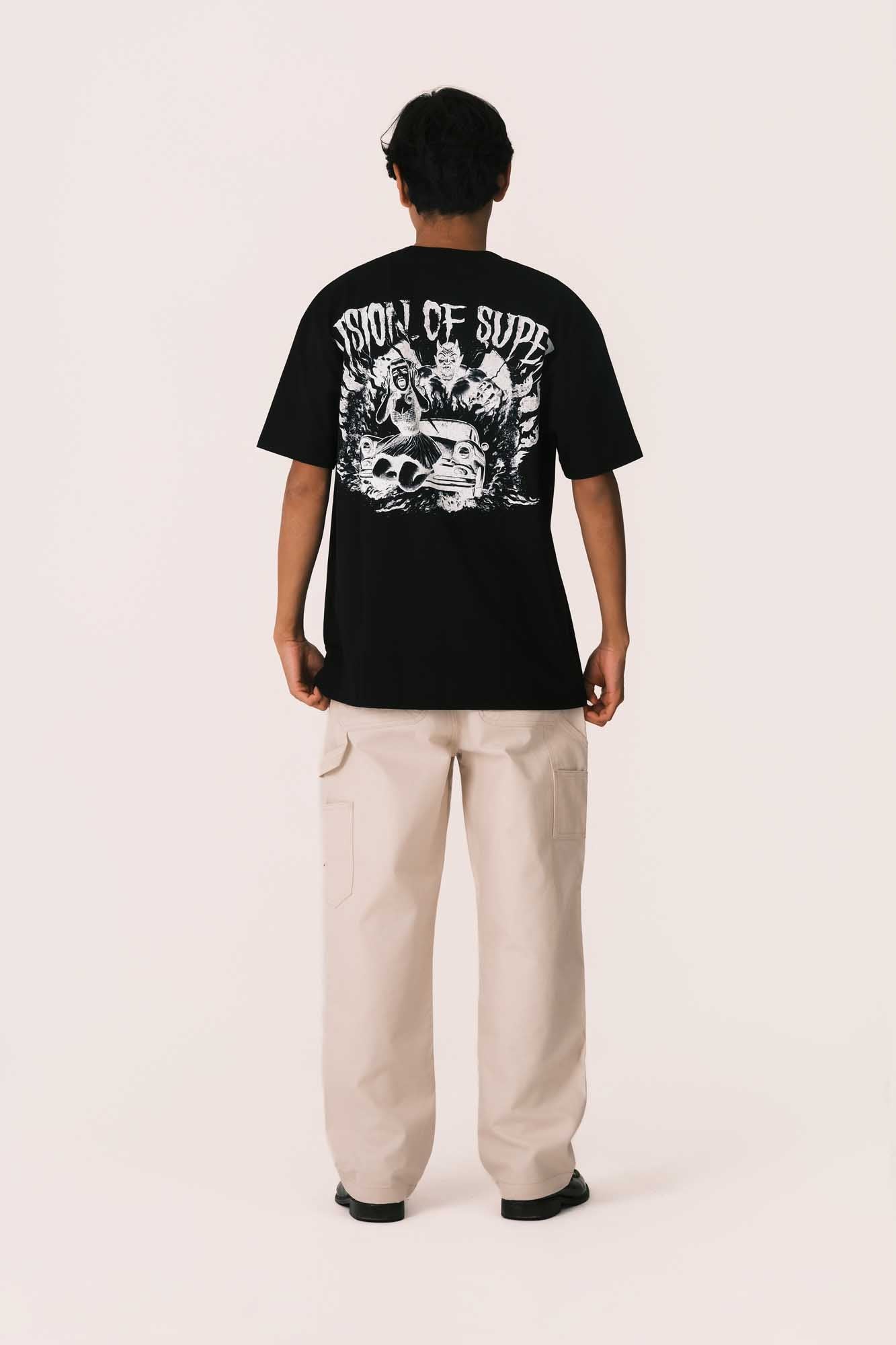 BLACK TEE WITH PRINT ON BACK