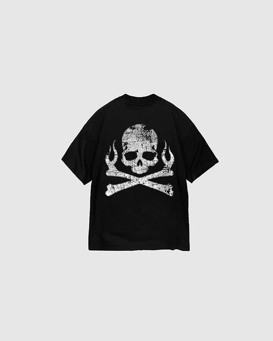 BLACK TEE WITH GIANT SKULL PRINT