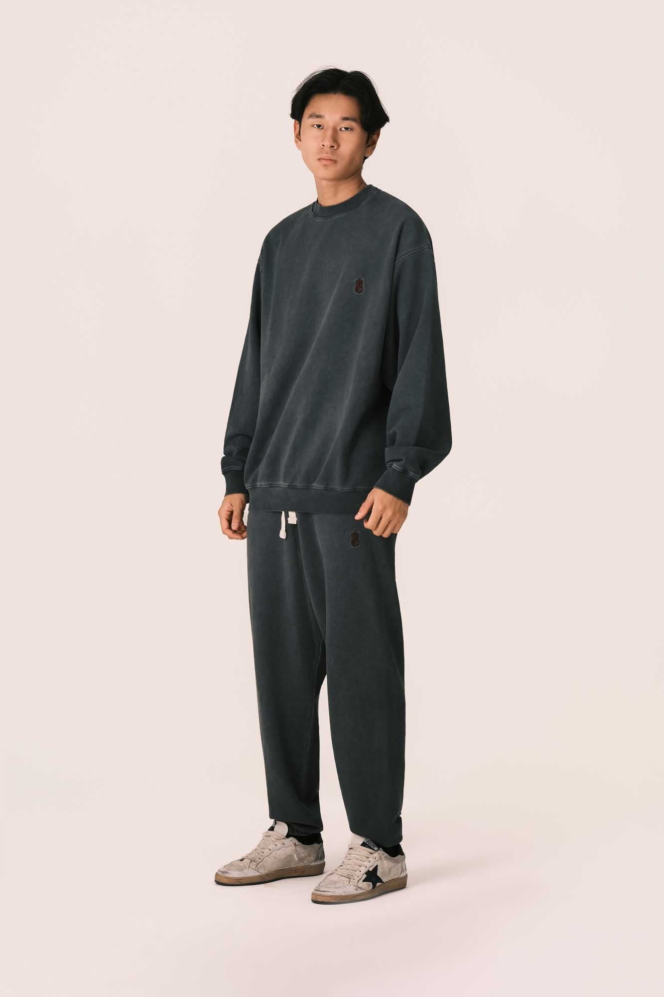 STONE WASH BLACK CREWNECK WITH EMBROIDERED FLAME