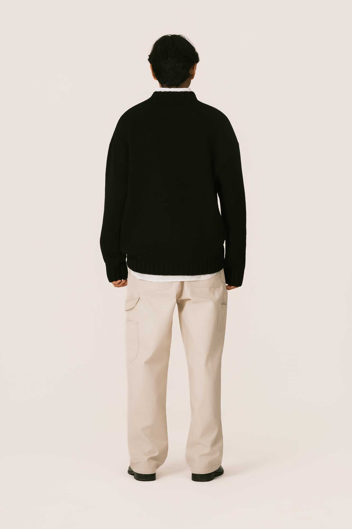 BLACK SWEATER WITH HEART