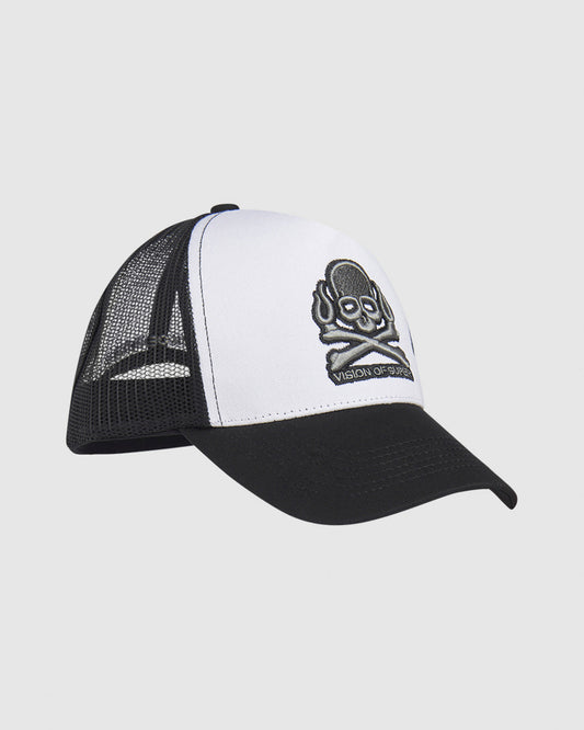 TRUCKER CAP WITH SKULL PATCH