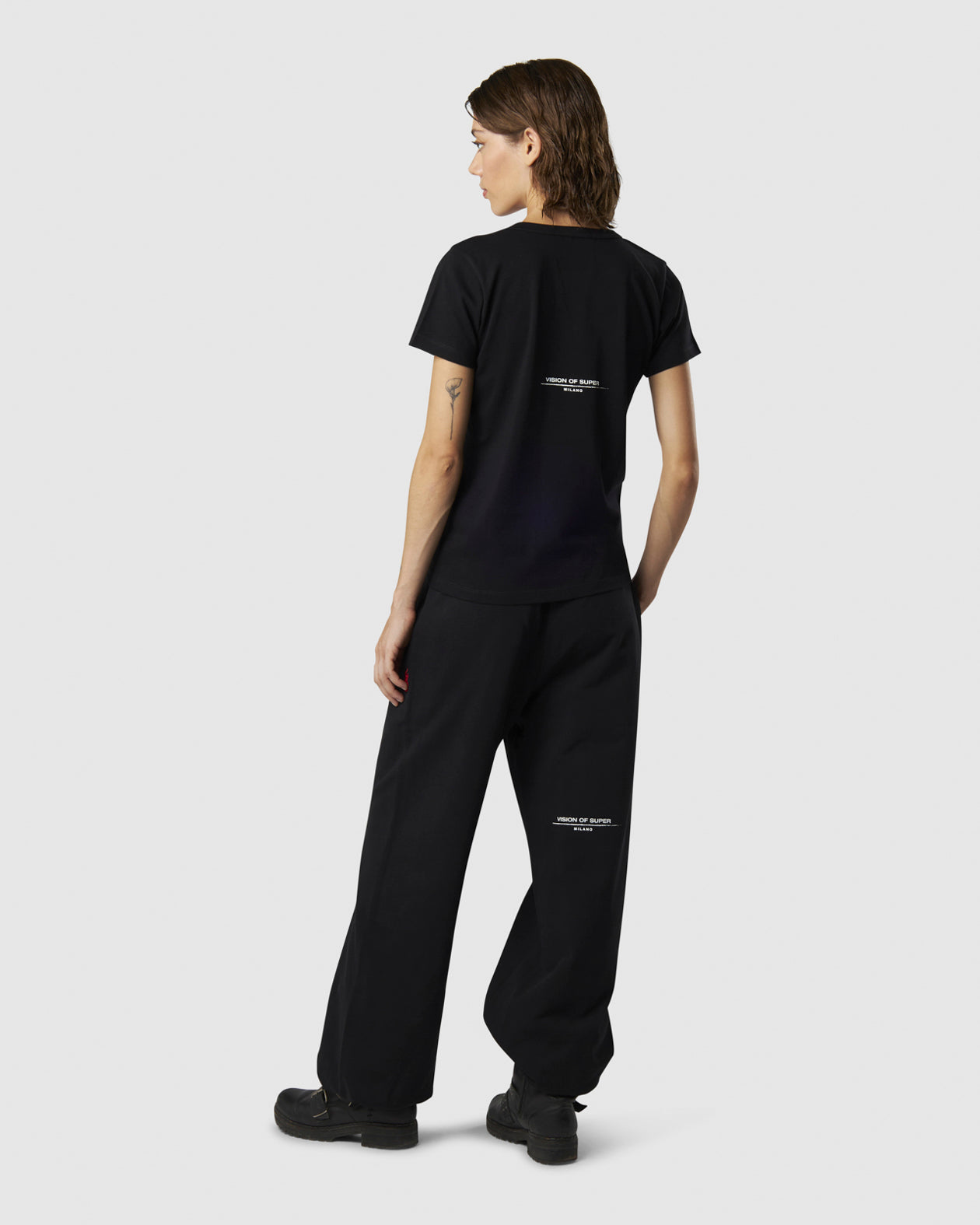 BLACK T-SHIRT WITH EMBROIDERED FLAME LOGO ON FRONT AND PRINTED LOGO ON BACK