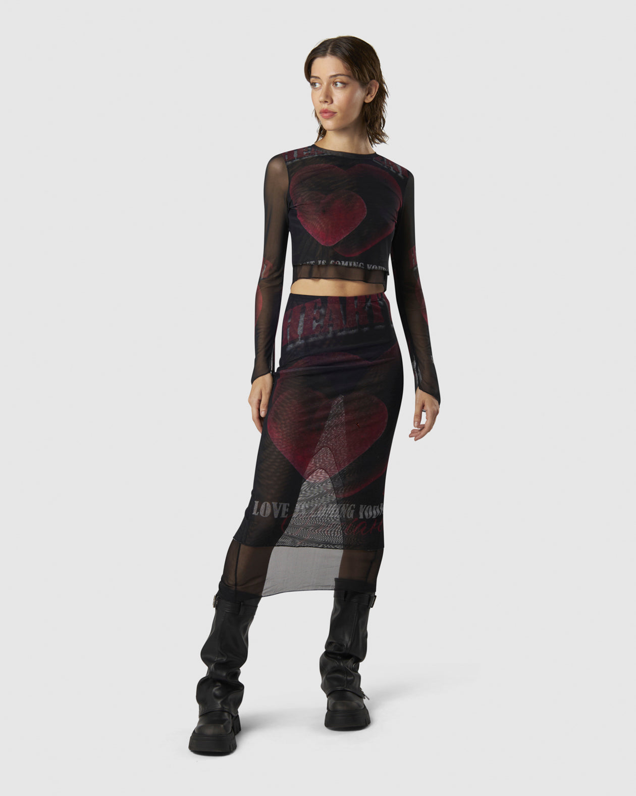 MIDI SKIRT WITH VELVET HEART PRINT